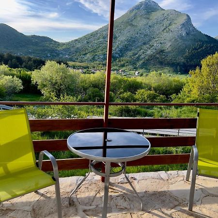 Вілла Glamping Lovcen Njegusi Екстер'єр фото